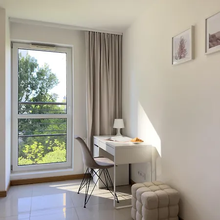 Apartamento Quiet 2br | Metro Wilanowska Varsóvia